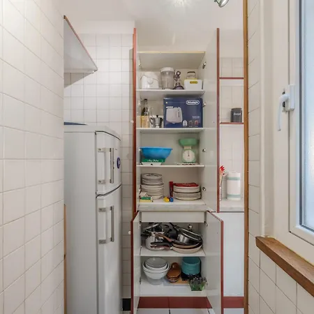 Vibrant Trastevere 2 Bedrooms On Via Del Moro Apartment Rome