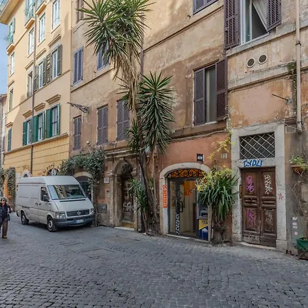 Vibrant Trastevere 2 Bedrooms On Via Del Moro شقة *