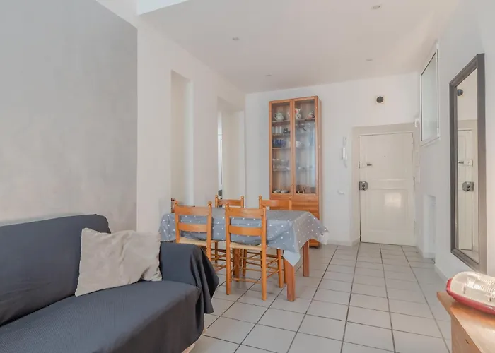 Vibrant Trastevere 2 Bedrooms On Via Del Moro *
