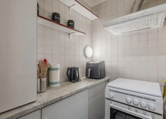 Lägenhet Vibrant Trastevere 2 Bedrooms On Via Del Moro