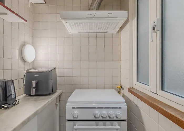 Vibrant Trastevere 2 Bedrooms On Via Del Moro